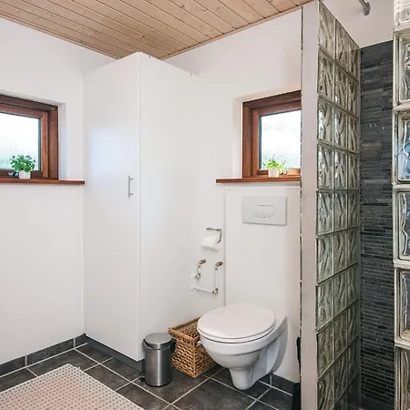 4 Person In 度假居 *