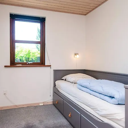 度假居 4 Person In *